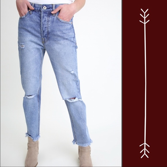 Umgee Distressed 5-pocket Boyfriend Blue Jeans - Picture 2 of 6